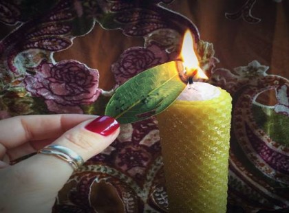 Csak égess el egy babérlevelet a házban és nézd meg mi fog történni! Hihetetlen!