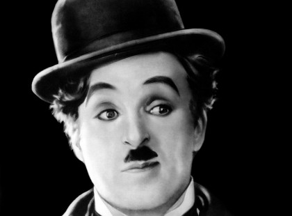 Chaplin eltitkolt verse, amiben leírja, mi történik, ha valóban elkezded szeretni magad!