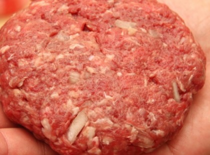 Emberi DNS-t találtak hamburgerekben. Többet nem eszem, az tuti