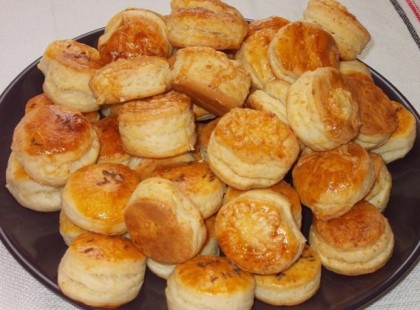 VENDÉGVÁRÓ POGÁCSA, FINOM PUHA ÉS ALIG VAN VELE MUNKA!