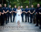 A mezítláb álló terhes nőt 10 rendőr vette körül… de ha megtudod, mi van a kép mögött…