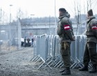 OSZTRÁK BELÜGYMINISZTER: AZONNALI SZÜKSÉGÁLLAPOTOT KELL BEVEZETNI