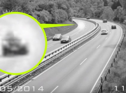 Fényes nappal, az utópályáról, a kocsijával együtt raboltak el egy embert földönkívüliek