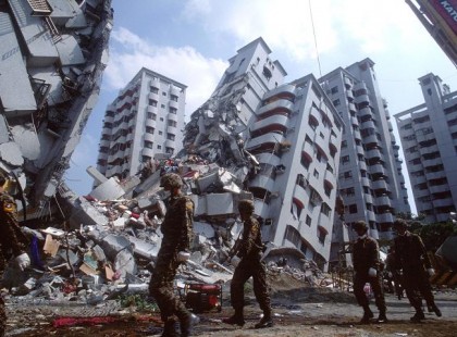 Földrengéseket és vulkánkitöréseket okozhatunk - mondta az USA védelmi minisztere