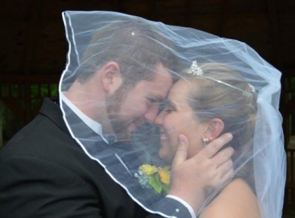 A feleség elvesztette az emlékezetét egy autóbalesetben. Amit a férje tett ezután, arra minden feleség irigy lehet