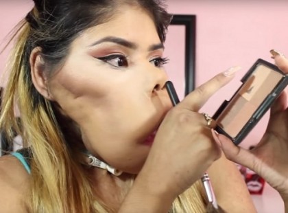 Ennek a lánynak egyedülálló a szépsége. De ő kapja a legszörnyűbb sértéseket a külsejére!