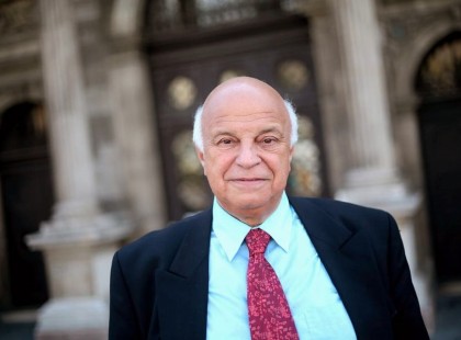 Nógrádi György biztonságpolitikai szakértő : Európa aláírhatja saját halálos ítéletét!