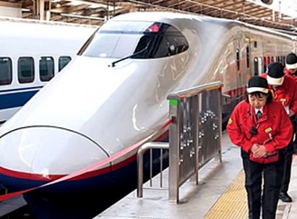 így lesz tiszta ez a japán vonat 7 perc alatt - Szájtátva néztem a videót: