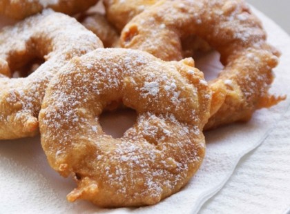 Ananászkarikák fenséges panírban, sütve! Káprázatos vaníliás finomság!