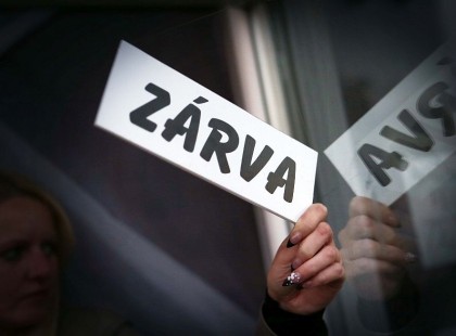 Visszaakarják hozni a vasárnapi zárva tartást.