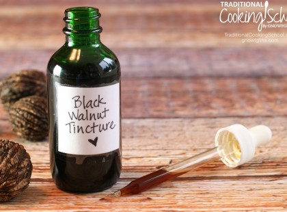 TELJESEN MEGSZÜNTETI A HAJHULLÁST, A KORPÁT A DIÓTINKTÚRA! NAGYON EGYSZERŰ ELKÉSZÍTENI!