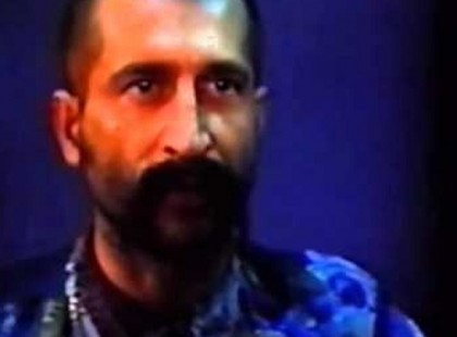 Kevesen tudják, hogy a Kis Grófo által népszerűvé tett dallam és szöveg felcsendül az 1995-ben bemutatott Csajok című filmben is.