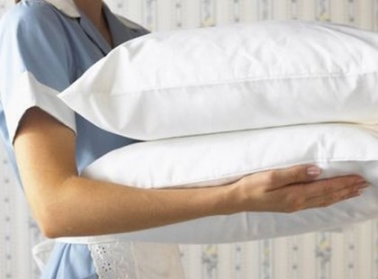 A GAZDAG NŐ ÜGYET SEM VET A TAKARÍTÓNŐRE, ÁM MIUTÁN MEGTUDJA AZ IGAZSÁGOT, ELSÜLLYED SZÉGYENÉBEN!