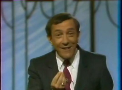 Antal Imre! Ma lenne 81 éves a nagy nevettető!Az egész ország kedvence volt, de 2008 tavaszán mégis magányosan távozott az élők sorából.!Nyomj egy lájkot,ha Te is szeretted - Antal Imre