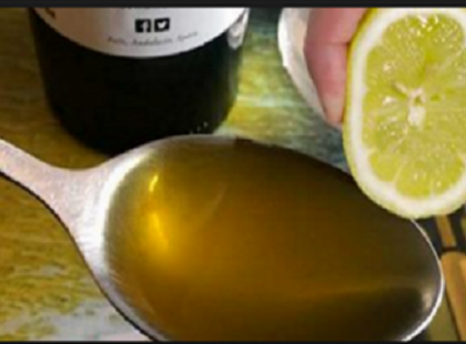 KEVERJ ÖSSZE OLÍVAOLAJAT CITROMLÉVEL, ÉS MEGTALÁLTAD AZ ÖRÖK ÉLET KULCSÁT!