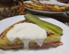 Szemtelenül egyszerű, könnyű az elkészítése, rettentően finom és SERPENYŐBEN kell megsütni....ennyi 