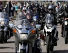 Zaklatták ezt a kislányt az osztálytársai, motoros banda vitte suliba