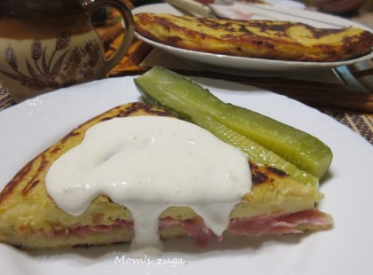 Szemtelenül egyszerű, könnyű az elkészítése, rettentően finom és SERPENYŐBEN kell megsütni....ennyi 