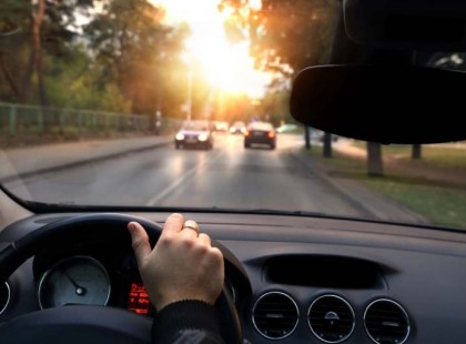 Miért rö­vi­debb a vissza­felé út? Itt a vá­lasz!