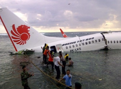 Pár másodperccel a halálom előtt, a zuhanó repülőn, nem féltem. Csak szomorú lettem.