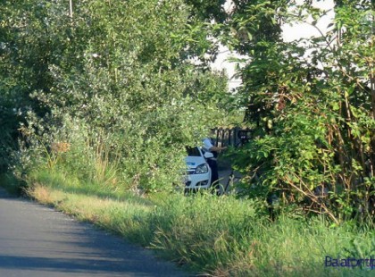Balatoni imázsépítés lesből mérő traffipaxszal Fűzfőnél