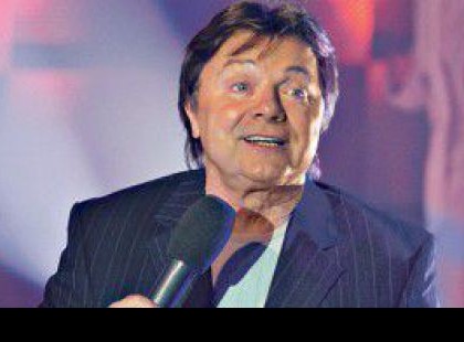 Ma 81 éves Aradszky László. Köszöntsük őt sok lájkkal! Boldog szülinapot