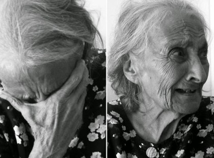 Az idős néninek nem volt elég pénze a kasszánál, ám a mögötte álló srác leguggolt, és kivételes dolgot tett!