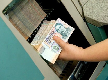 új 1,5 millió forintos támogatás jön! Családok, egyedülállók, idősek és fiatalok is igényelhetik!