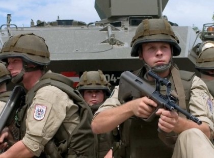 Feszült helyzet a határon! Osztrák katonai csapatok lépnek Magyar területre