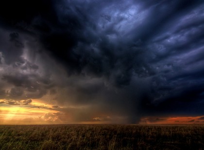 Mindjárt ránk szakad az ég, már tizenegy megyére adtak ki riasztást