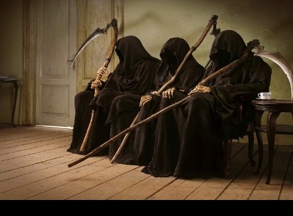 Rák gyanújával gyomor és vastagbél tükrözésre küldtek, a Bajcsy kórházba 2017 januárra tudnak időpontot adni gasztroenterológus szakorvoshoz, aki elrendelheti a vizsgálatot.