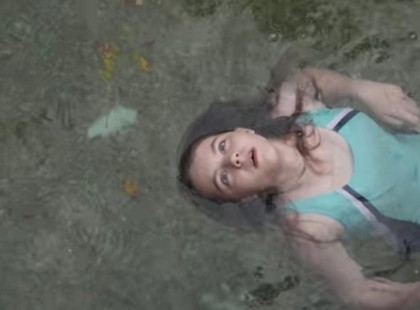 Amikor az osztálytársai azt mondják a terrorizált lánynak, hogy ugorjon le egy szikláról, a 13 éves már fel sem veszi azt.