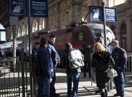 Egy sötét bőrű srác üldözőbe vett a Keletinél, ami ezután lett azt élete végéig emlegetheti majd
