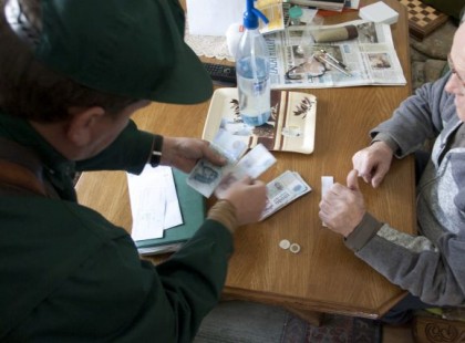 A postás másnak adta oda a Családi pótlékomat ! Perelem a Magyar Postát !