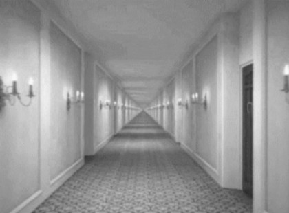 Takard le a cikkben lévő kép közepét! Aztán a két szélét! Nem mindennapi dolgot tapasztalsz!