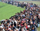 Hatalmas a baj! Azonnal megkezdhetik a migránsok Magyarországra telepítését!