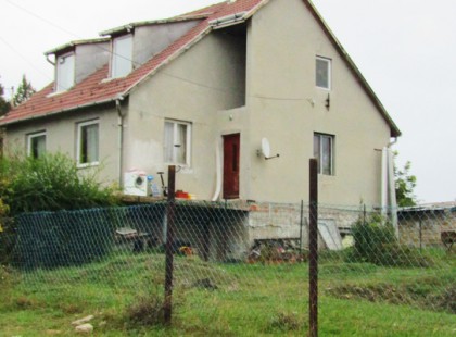 Így túrta ki házából a családot az érdi cigánymaffia