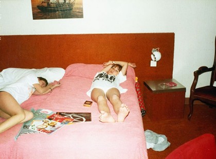 Azt hittem, hogy két embert látok feküdni az ágyon. Aztán alaposan szemügyre vettem, és teljesen megzavart.