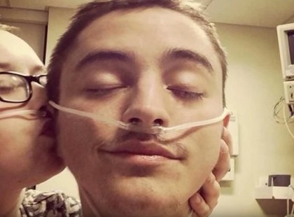 Ez a haldokló lány a férjével szeretné tölteni az utolsó karácsonyát. De alig néhány órával azelőtt, szomorú hírt kapott.