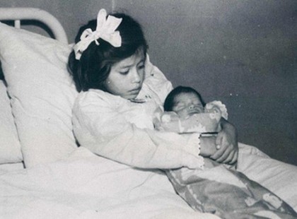 Ő A VILÁG LEGFIATALABB ANYUKÁJA! NEM AKARTÁK ELHINNI TÖRTÉNETÉT, MÁRA MINDENKI ELISMERI!