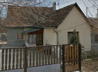 Délután elfoglalták a házukat a cigányok, este már menekülniük kellett