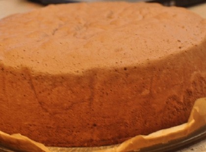 Vizes piskóta, ami garantáltan szép magas lesz és nem kell bele sütőpor!