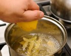 A gyömbér tea oldja a vesekövet, tisztítja a májat, és elpusztítja a rákos sejteket. Így kell elkészítened, hogy hasson!