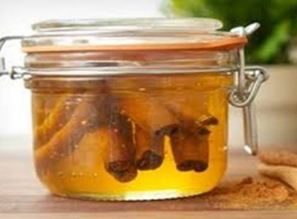 Rák, koleszterin, fogfájás, ízületi gyulladás, megfázás és még sok más betegség ellenszere a fahéj! Megmutatjuk hogy alkalmazd gyógyszerként!