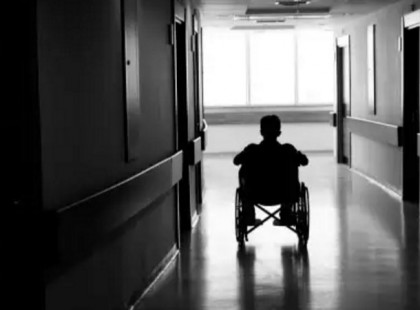 A nő csak egy pohár vizet akart, ám olyan fenyegetést kapott a magyar kórházban, amit sosem fog elfelejteni!