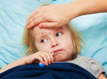 HA­LÁ­LOS VÍRUS KÖ­ZE­LÍT MA­GYAR­OR­SZÁG FELÉ! -- kisgyermekek vannak a legnagyobb veszélyben.