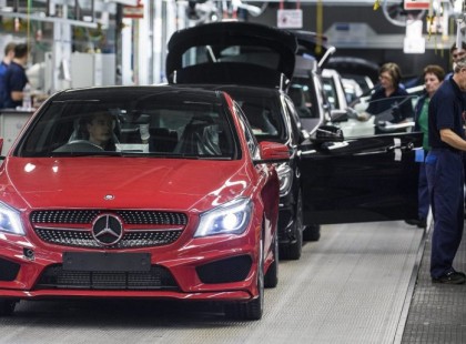 Botrány a kecskeméti Mercedes gyárban - Kizavarták a munkásokat!