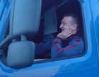 NÉMETORSZÁGBAN TÍZEZREK KÉRIK A MEGGYILKOLT LENGYEL SOFŐR KITÜNTETÉSÉT