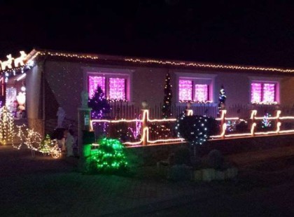 Ingyenesen látogatható az elképesztő karácsonyi fényben úszó csodaház