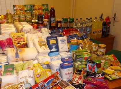 EGYSZERI KARÁCSONYI TÁMOGATÁS CSALÁDOKNAK, EGYEDÜLÁLLÓKNAK, IDŐSEKNEK, NYUGDÍJASOKNAK!